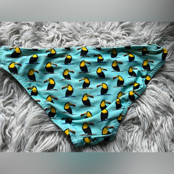 Small 🌴 JCREW sample bikini - turquoise toucans - Picture 4 of 7